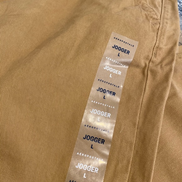🚫SOLD🚫 BNWT Khaki Joggers - Picture 3 of 3